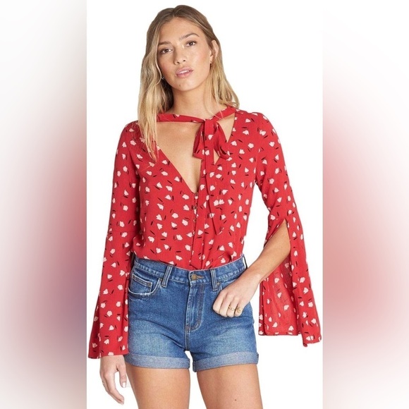 Billabong Women's Red Lust Linger Top Size Small - Picture 1 of 11